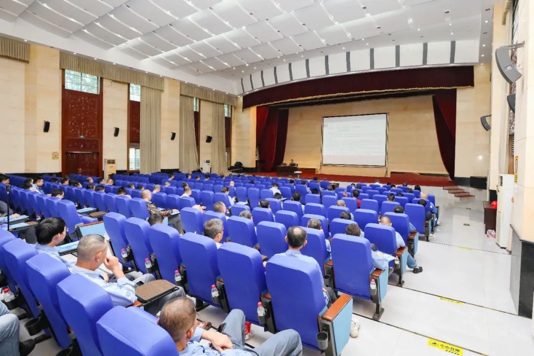 夯實(shí)安全生產(chǎn)根基 海南礦業(yè)舉辦安全生產(chǎn)知識(shí)培訓(xùn)班